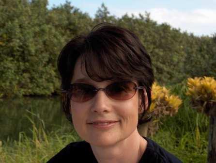 i-47da959fda98db02ed0cefc2dfb02b9c-Liz Allen interview pic (1)